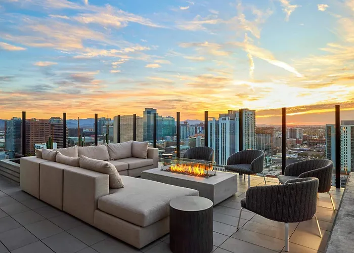 Global Luxury At Downtown * Phoenix