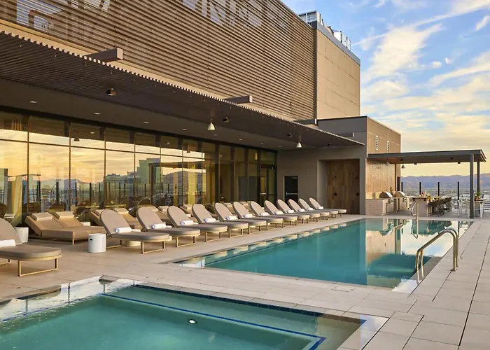 Apartment Global Luxury At Downtown Phoenix