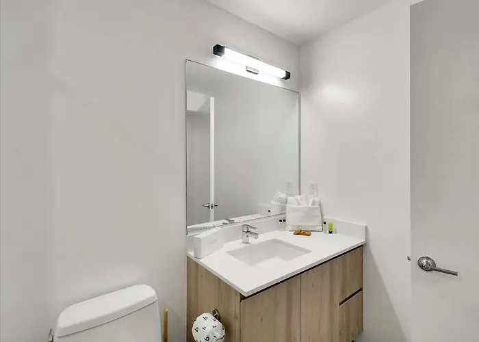 Global Luxury At Downtown Apartament