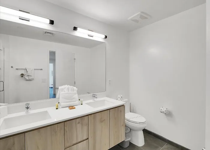 Global Luxury At Downtown Apartment *