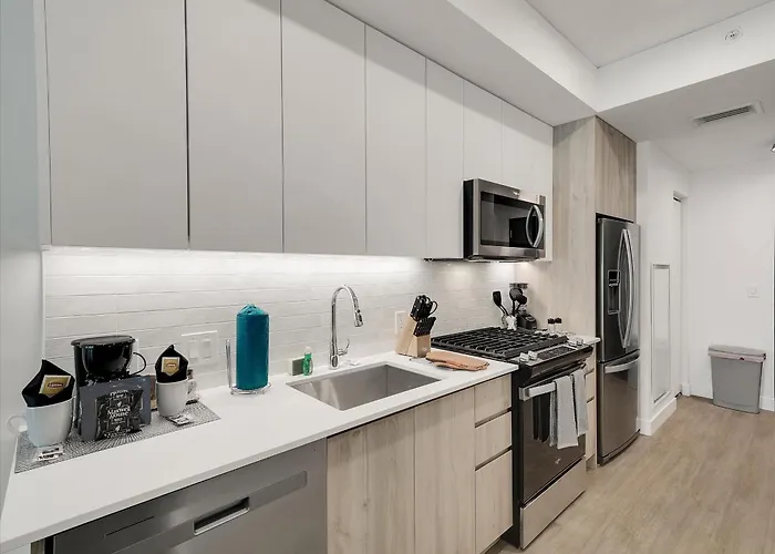 Global Luxury At Downtown Apartment *