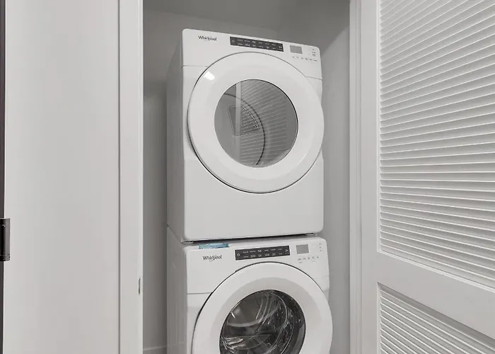 Global Luxury At Downtown Apartment *