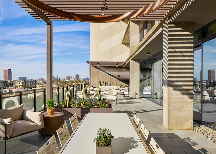 Global Luxury At Downtown Apartment *